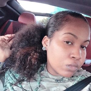 Meet your Posher, Ayana